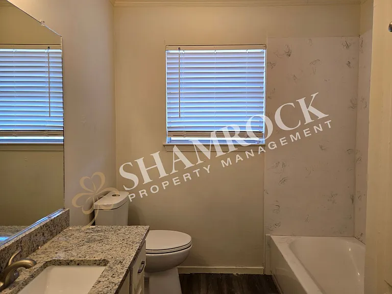 7204A Sanger Ave — Photo 5