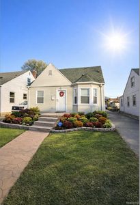6108 Barrie St, Dearborn, MI, 48126