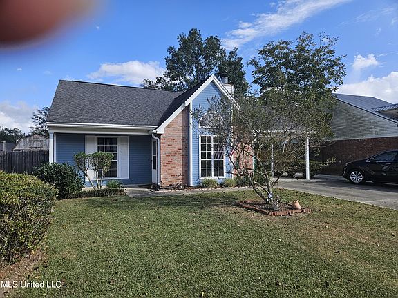 2nd image of 12250 Breezeway Cir
