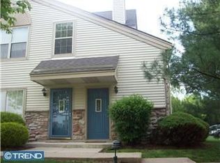 508 Foxmeadow Dr, Royersford, PA 19468