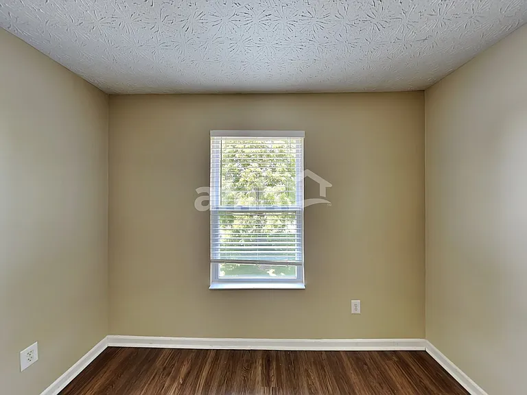 5609 Nutmeg Pl — Photo 21