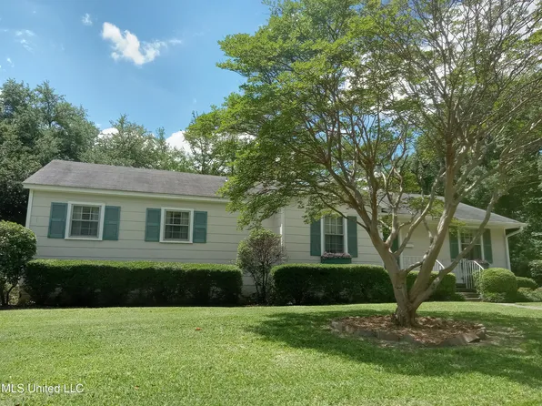 207 W Percy St, Indianola, MS 38751