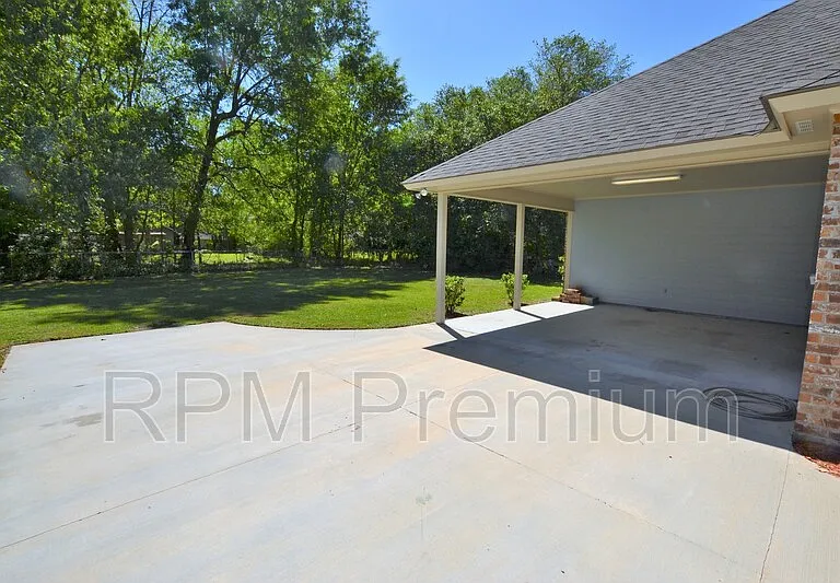 4836 Rollins Rd — Photo 7