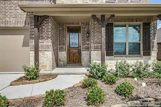 4 bed, 3.5 bath, 2583 sqft, $2,795 — Photo 2