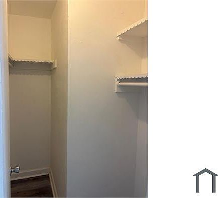 5th image of 2206 Adams St #7