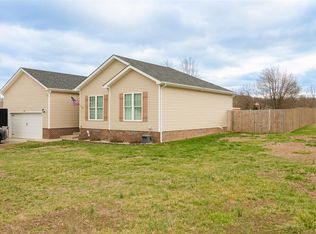 1673 Calgary Way, Bowling Green, KY 42101