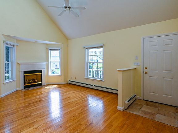4th image of 66 Stratford Place #41
