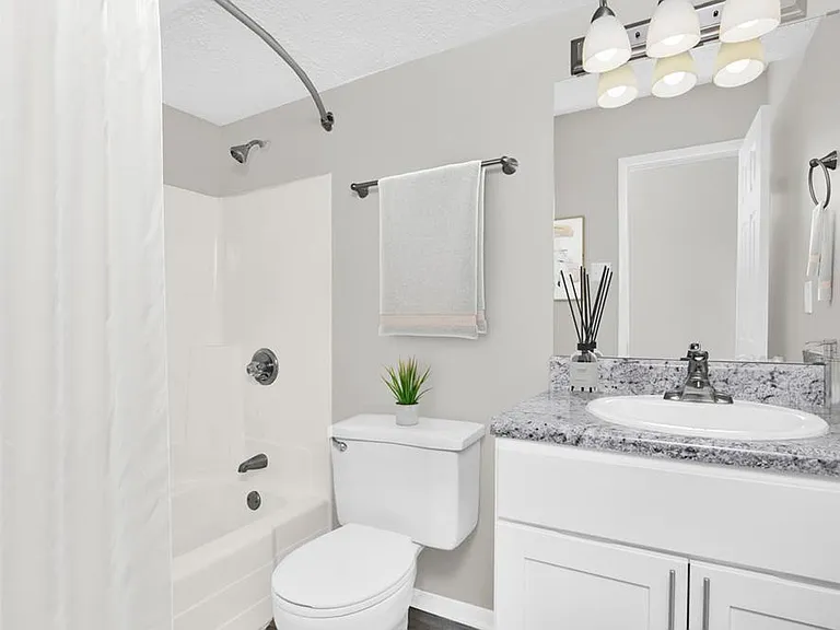 Vue Apartment Homes — Photo 13