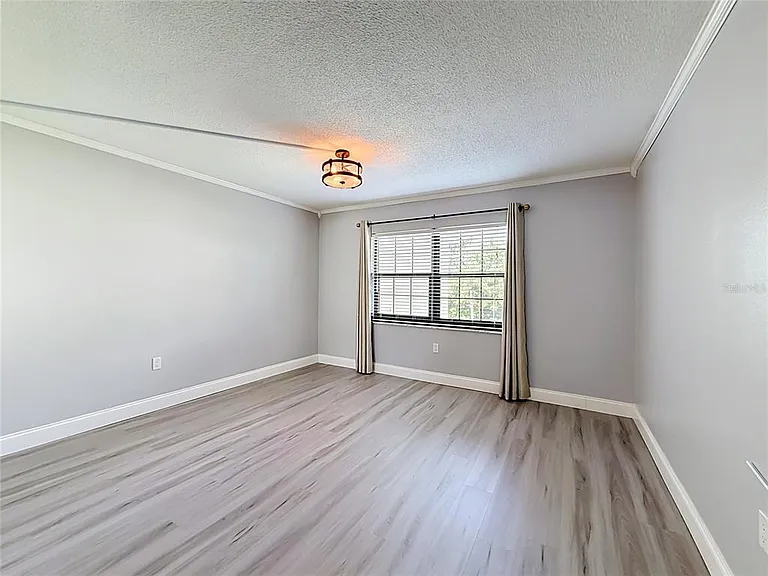 101 N Grandview St — Photo 33