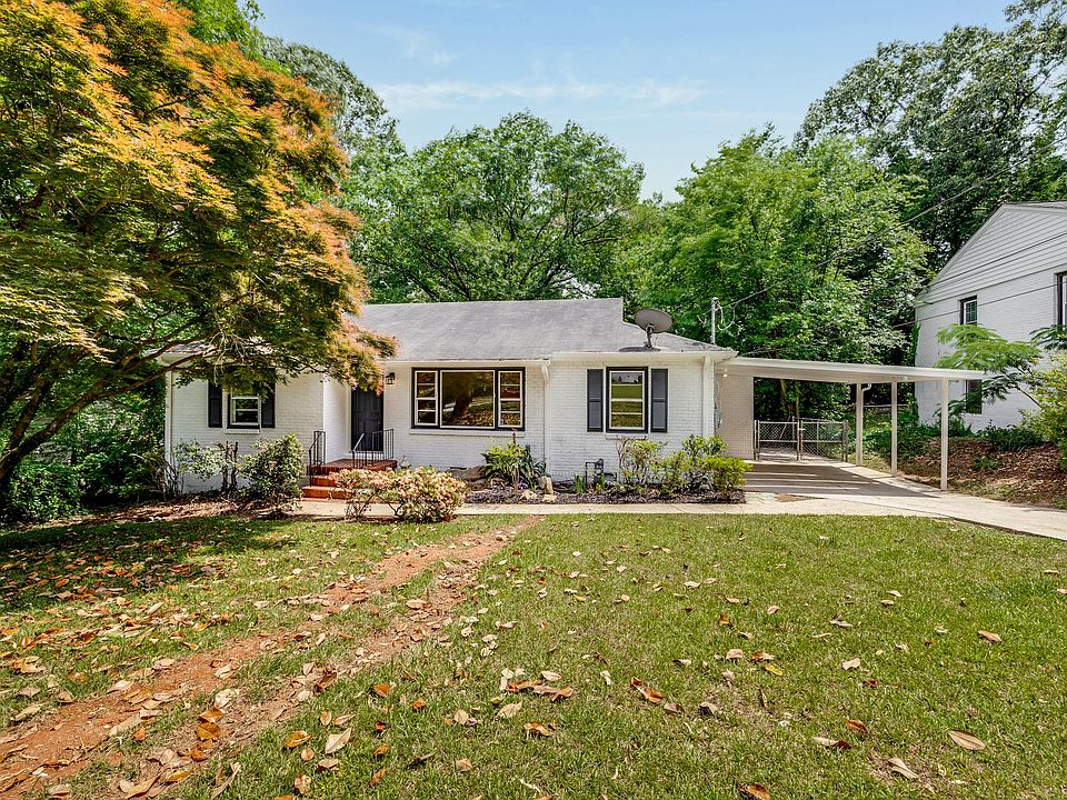 Fully renovated, this beautiful house is on a quiet cul de sac on a half acre lot