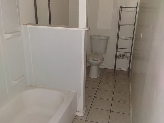 3rd image of 309 S Kansas St