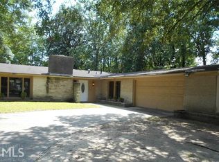 1929 Mills B Lane Blvd, Savannah, GA 31405