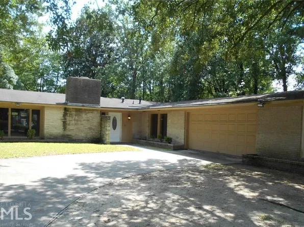 1929 Mills B Lane Blvd, Savannah, GA 31405