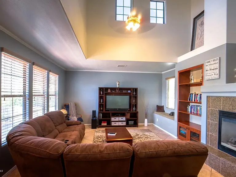 1645 N Thimble Ln — Photo 15
