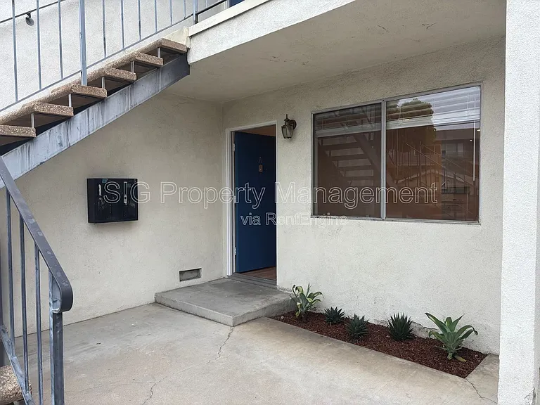 414 N Columbus Ave #A — Photo 2