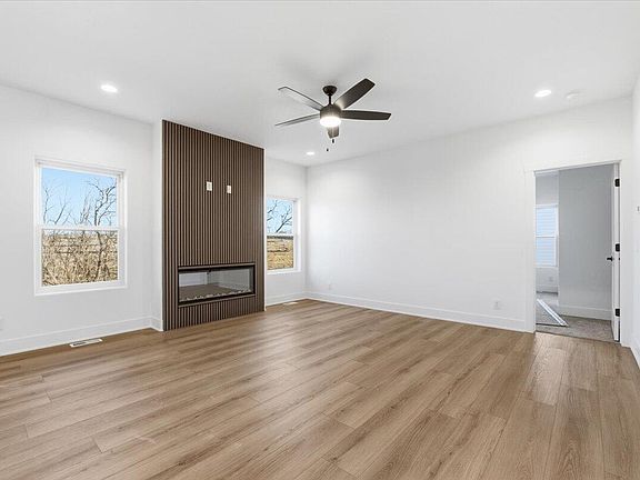 3rd image of 5356 W Ardmore St