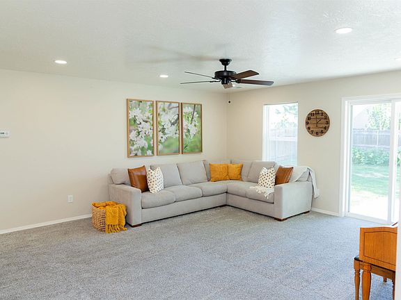 3rd image of 16919 Abram Ave