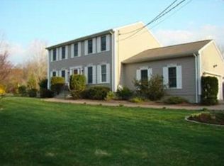 108 Wilbur Rd, Lincoln, RI 02865