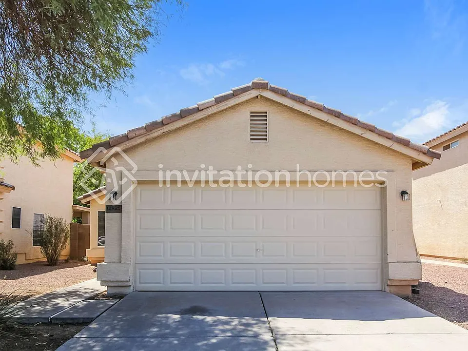 12925 W Laurel Ln