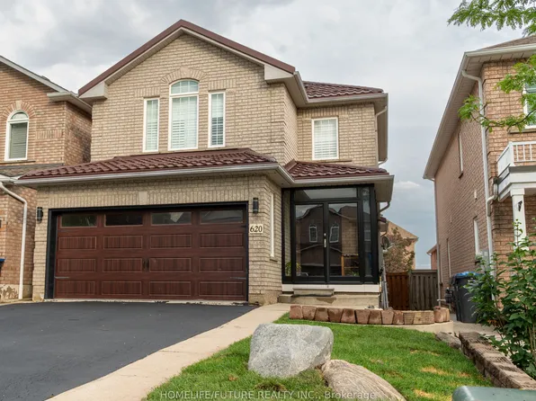 620 Madame St, Mississauga, ON L5W 1G6