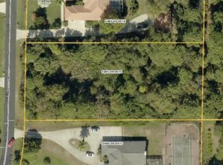 1888 Whispering Pines Rd, Englewood, FL 34223