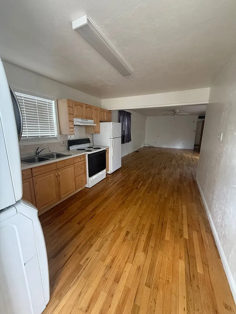 Nice 2 Bedroom Near NMSU — Photo 2