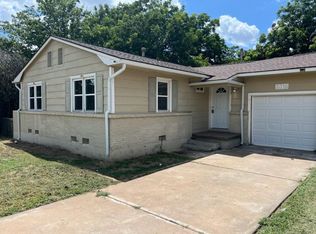 2316 NW 38th Pl, Lawton, OK 73505