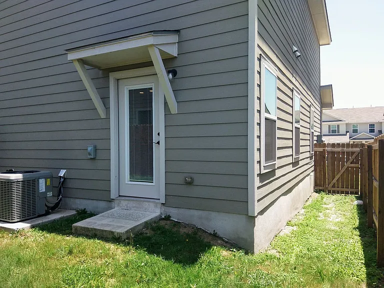 6315 Melanzane Ave #1 — Photo 41