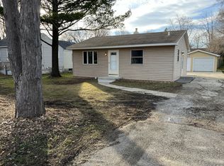 36164 N Green Bay Rd, Waukegan, IL 60087