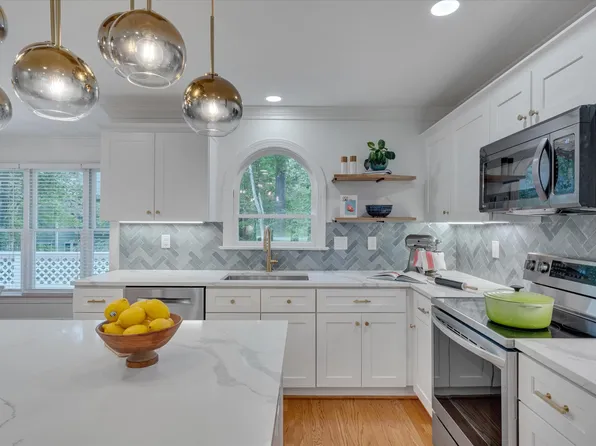 6 Placid Ct, Durham, NC 27713