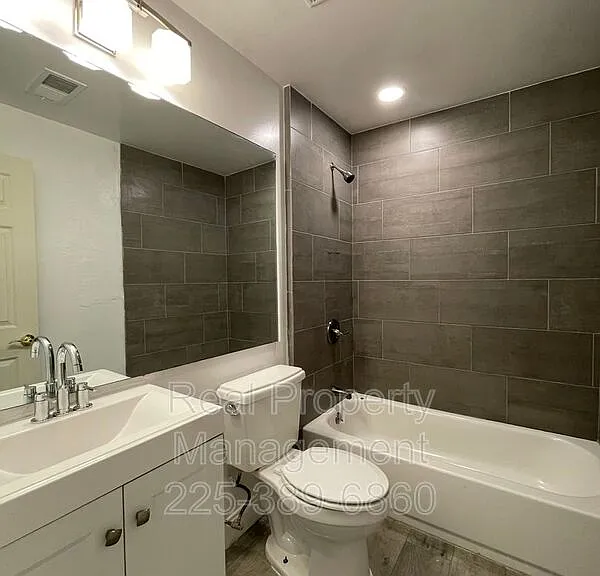 9642 Lewis St — Photo 17