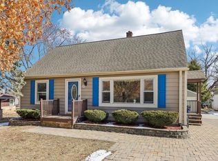 W187S6736 Agate Dr, Muskego, WI 53150