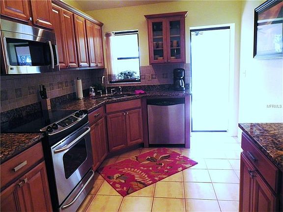 5th image of 6987 Easton Ct