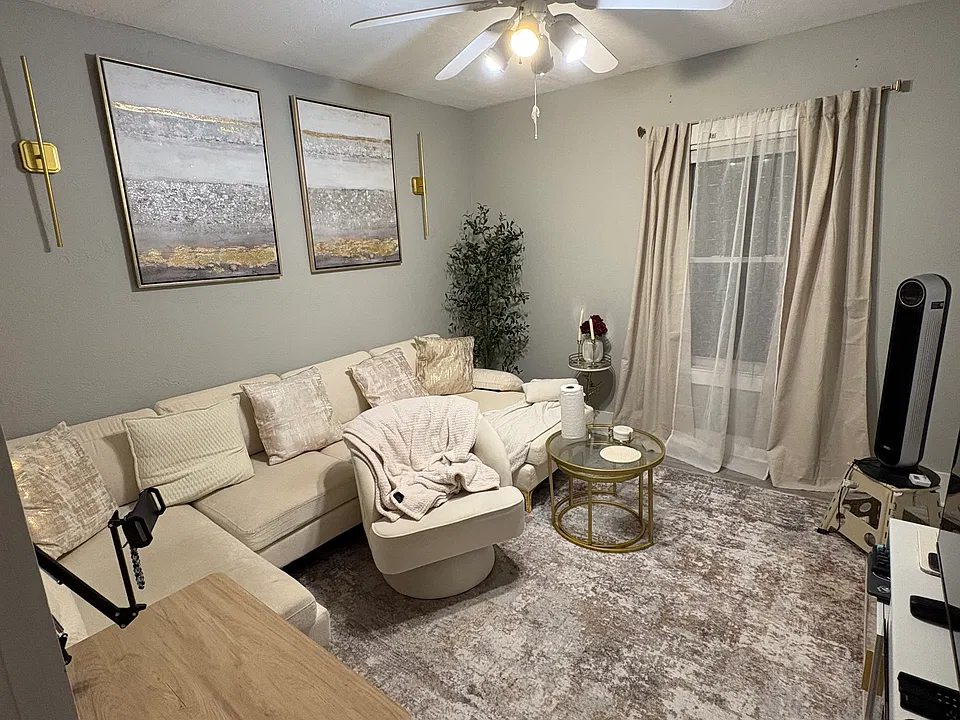 9 Kosta St #3