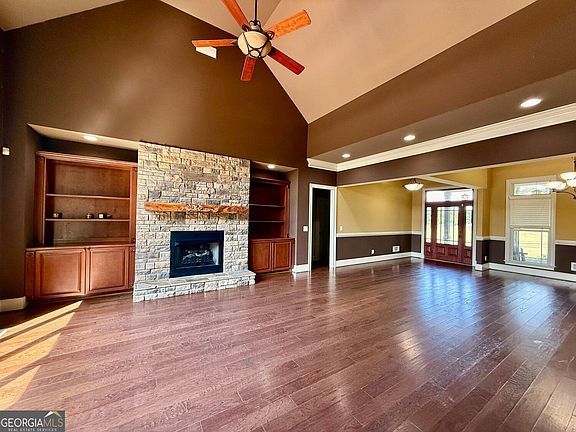 5th image of 2655 Turner Rd