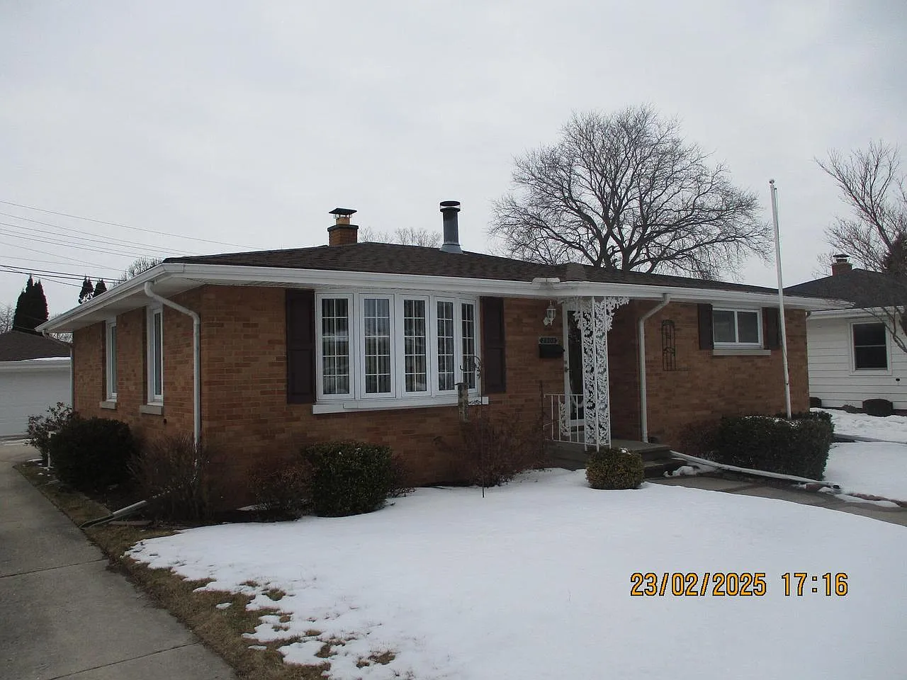2308 23rd AVENUE photo 1