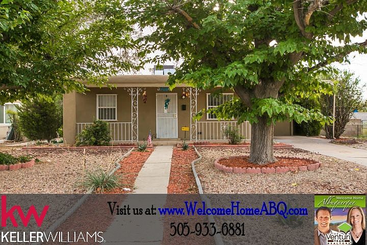 1st image of 908 Palomas Dr SE