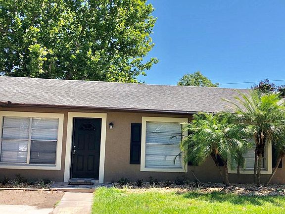 5th image of 125 Poinsettia Dr