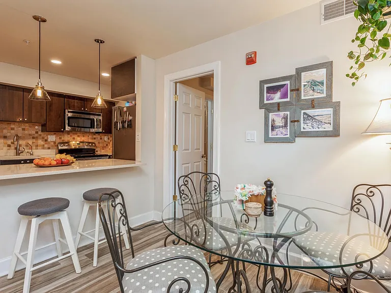304 Q St NW #1 — Photo 14