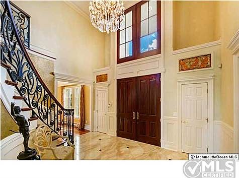 3rd image of 11 Oyster Bay Dr #A
