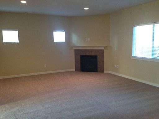 5th image of 8101 88th St NE