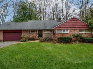 110 Dogwood Ave, Roslyn, NY