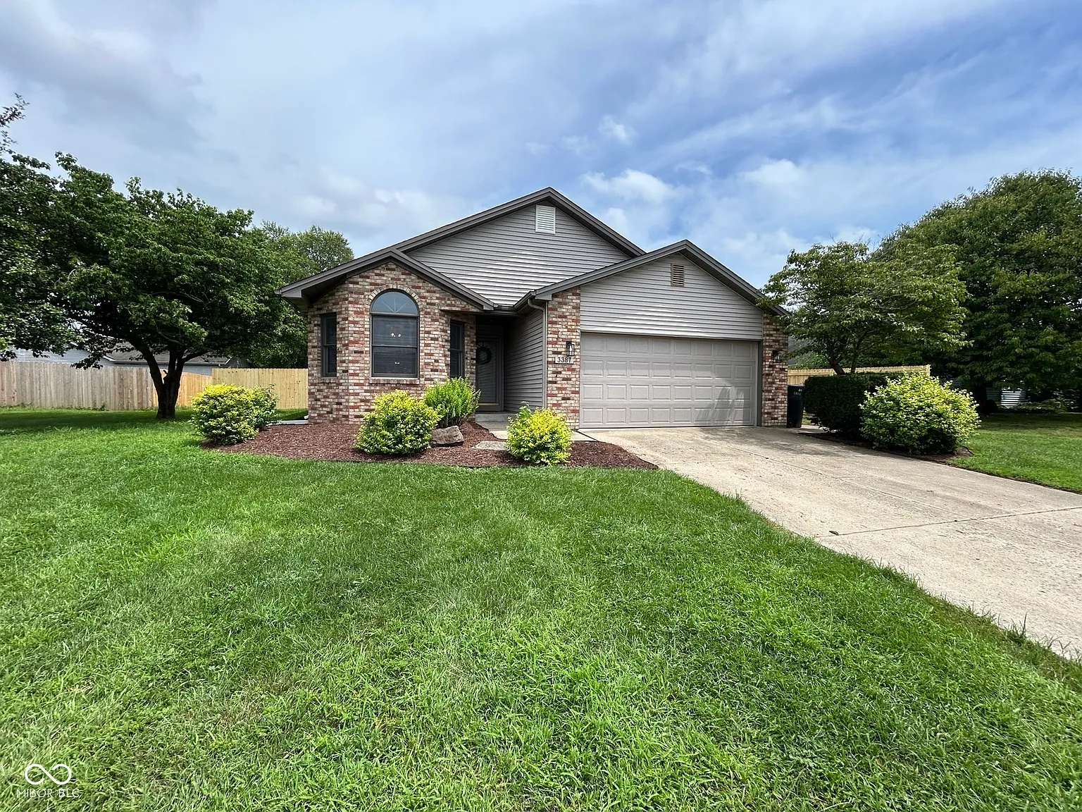 3387 Briar Dr photo 1