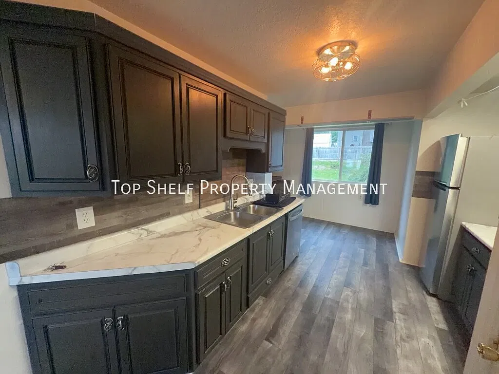 2 bed, 856 sqft, $1,195 — Photo 3