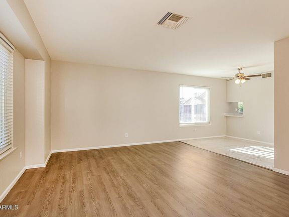 3rd image of 1655 E SAINT CHARLES Avenue