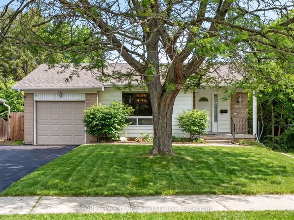 1157 Newton Rd, Oakville, ON L6H 2A1