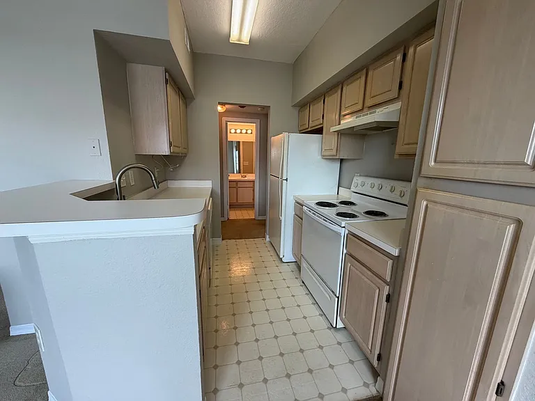 23500 Walden Center Dr #309 — Photo 6