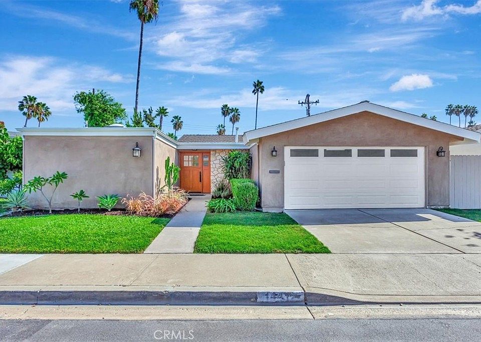 1st image of 14412 Grassmere Ln