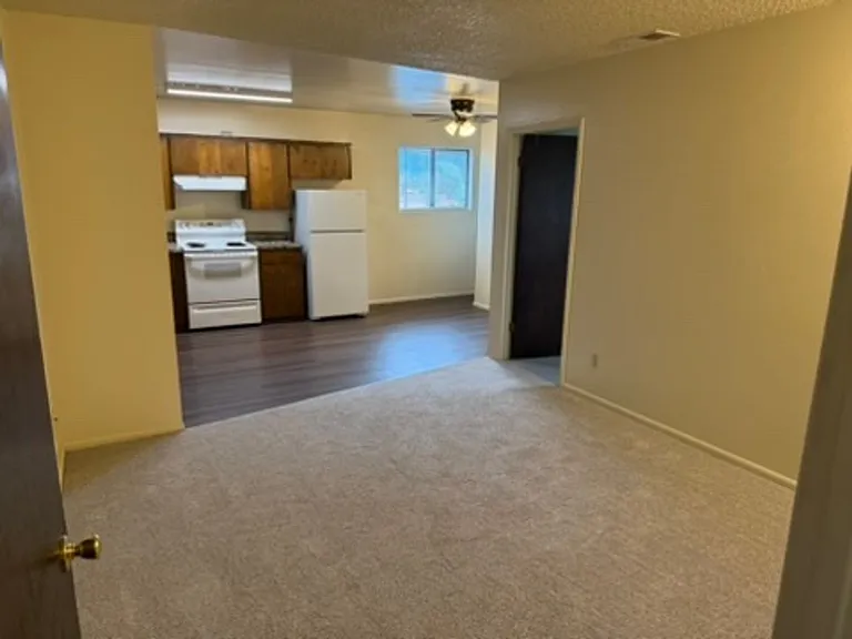 600 W Fresquez Dr — Photo 5