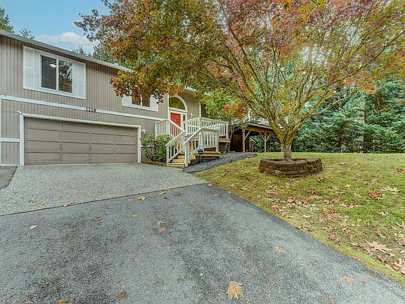 Front of the house, Facing Lake Sammamish- WEST